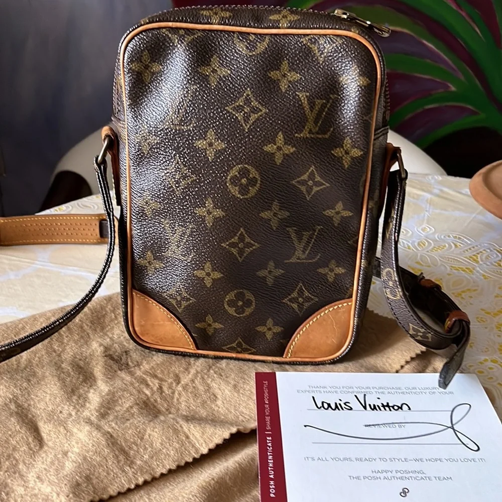✨💎Louis Vuitton Monogram Amazon Crossbody - Picture 3 of 12